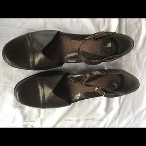 Dansko dress shoes brown size 7